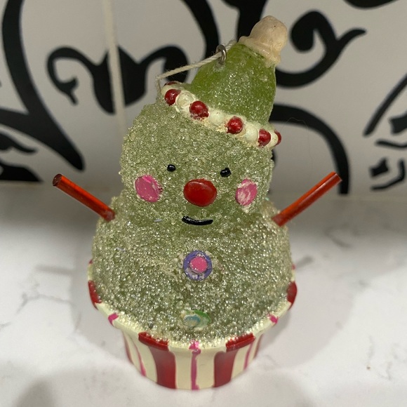Scf Season Of Cannon Falls Cupcake Snowman Ornament - Picture 1 of 3